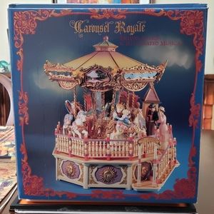 New Enesco "Carousel Royale" Musical Display